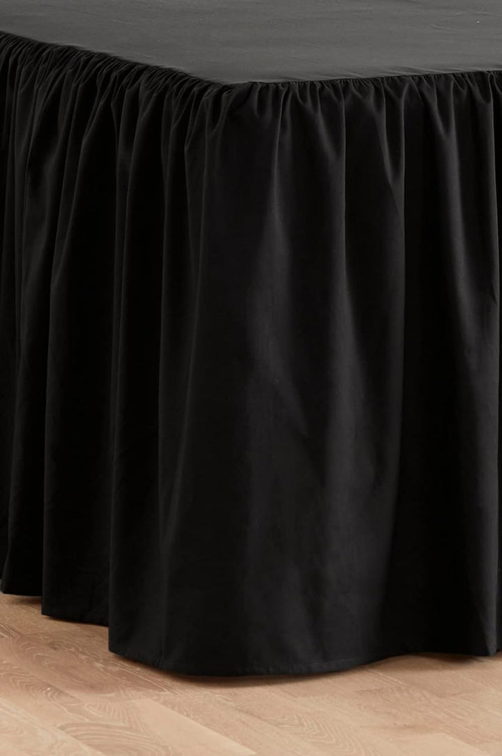 Jotex Zack Volant Betthusse - 100% hochwertige Bio-Baumwolle Bettrock, Höhe 60 cm - Grauschwarz, 180