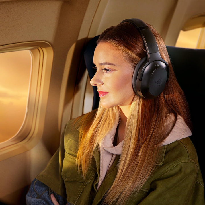 Razer Barracuda Pro - Kabelloses Gaming-Headset mit Hybrid ANC (Hybrid ANC, THX Achromatic Audio Amp