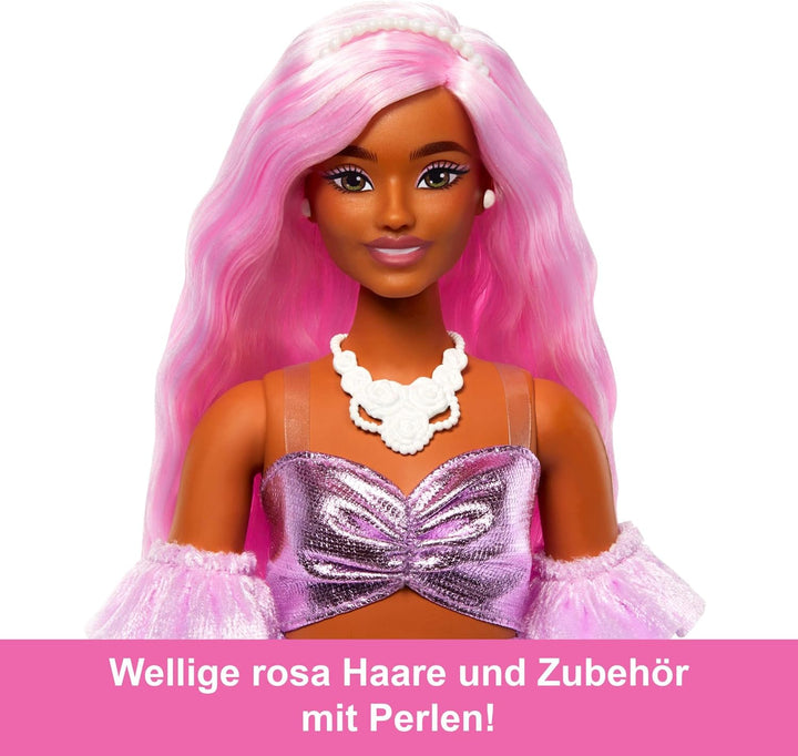 Barbie Deluxe Style-Puppe Nr. 1 mit Barbiecore-Outfit, rosafarbenen Haaren und glänzendem rosa Kleid