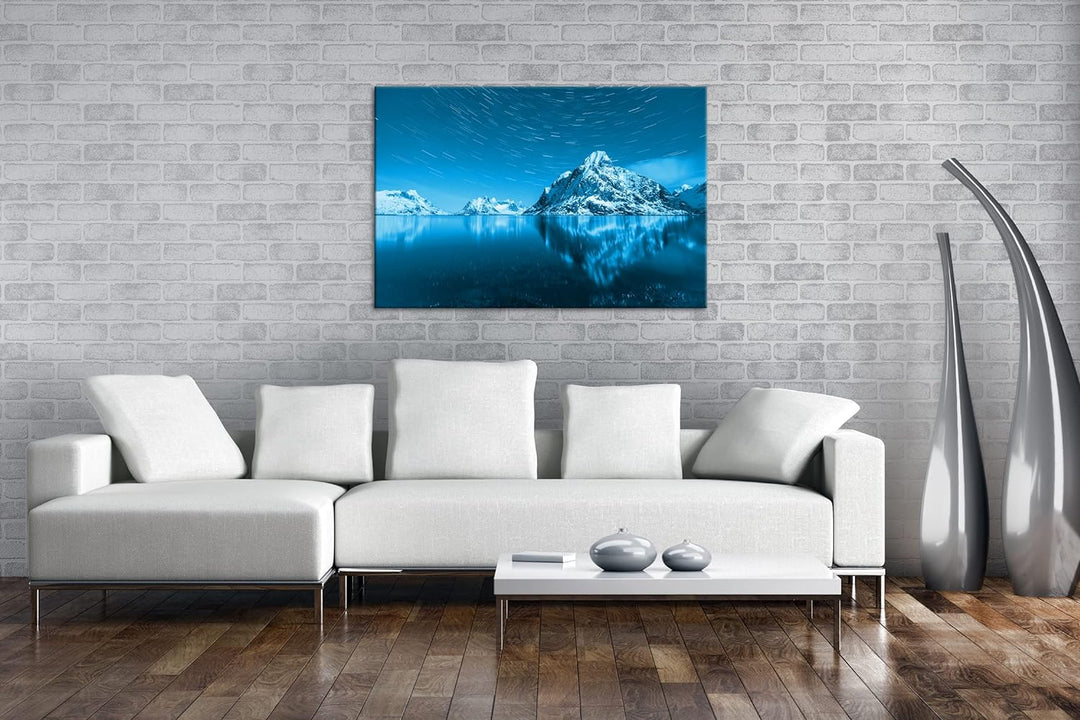 deyoli Schneebedeckte Berge am Meer Format 80x60 Effekt: Monocrome Blau als Leinwandbild, Motiv fert