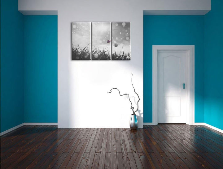 Pixxprint zarter Schmetterling fliegt zu Pusteblume B&W Detail 3-Teiler Leinwandbild 120x80 Bild auf