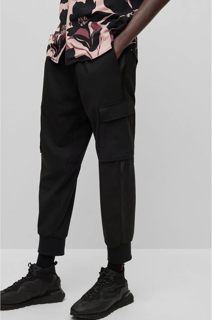 HUGO Herren Glavin231F1 Slim-Fit Cargohose mit Bundfalten 98 Black1, 98 Black1