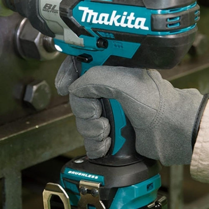 Makita DTW1001RTJ Akku Schlagschrauber 18 V, Ladegerät im Makpac, Schwarz, Blau, mit 2x Akku 5,0 Ah