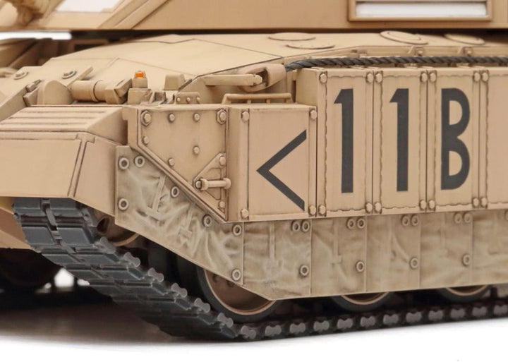 Tamiya 32601 1:48 Brit. KPz Challenger 2 (Wüste) - Modellbau, Plastik Bausatz, Hobby, Basteln, Klebe