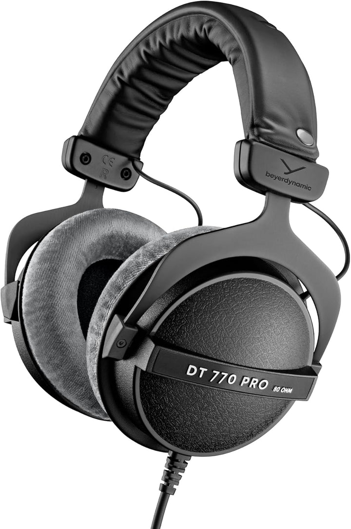 beyerdynamic DT 770 PRO 80 Ohm Over-Ear-Studiokopfhörer in schwarz. Geschlossene Bauweise, kabelgebu