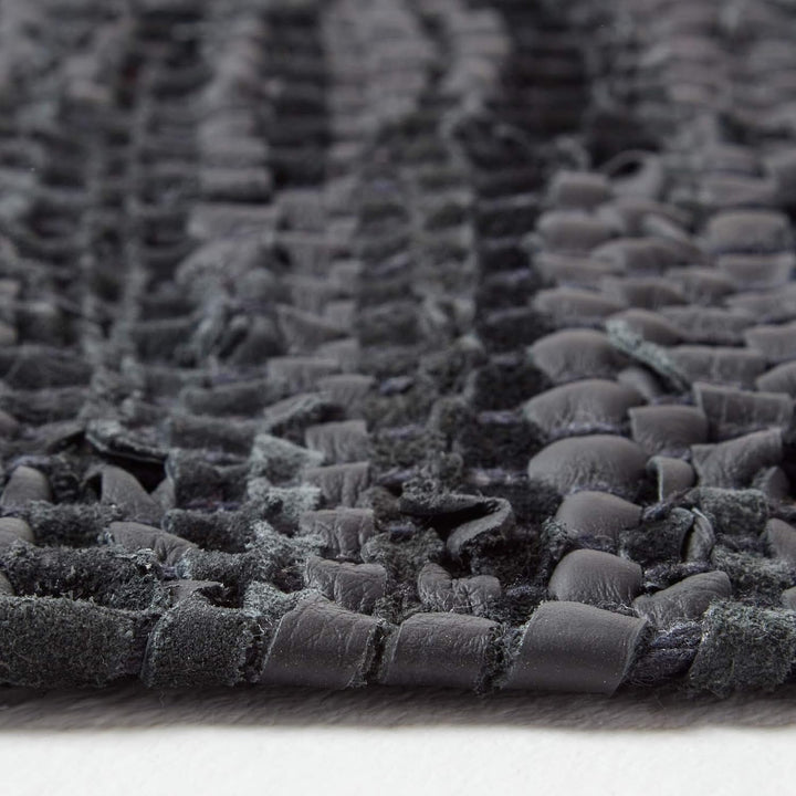 Homescapes Teppich Denver aus 100% recyceltem Leder, 90 x 150 cm, schwarz 90 x 150 cm Schwarz, 90 x