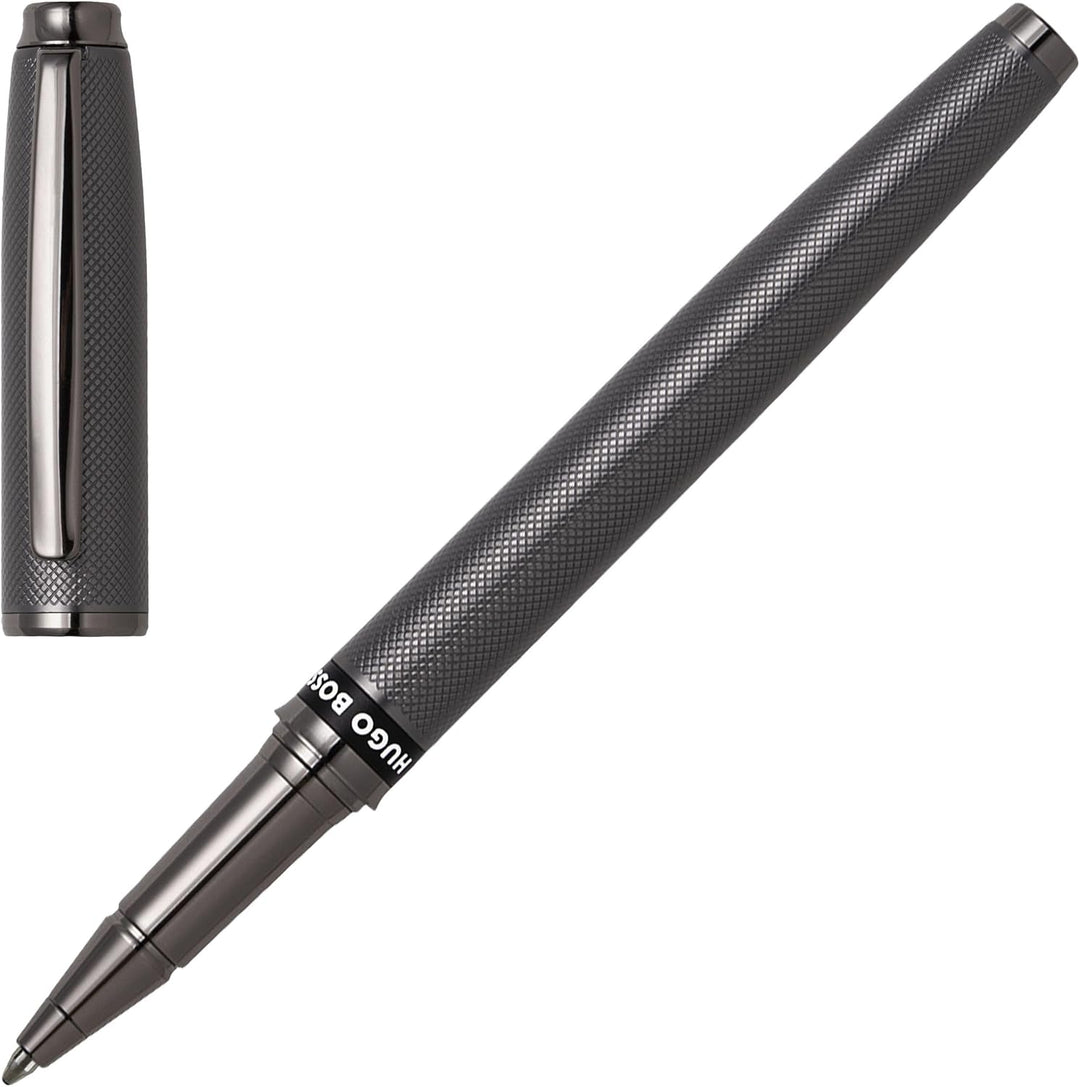Hugo Boss Stream Tintenroller aus Messing in der Farbe Gun, Länge: 14,5cm, Tintenfarbe: Schwarz, HSW