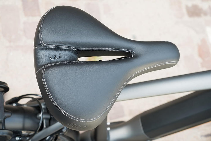 BBB Cycling SoftShape Relaxed Anatomischer Fahrradsattel I Bequemer Fahrradsitz Unisex I Komfortable