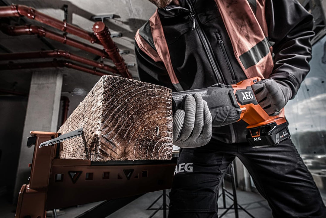 AEG 18 V PRO18V Brushless Akku-Säbelsäge BUS18BL2-0 (Hublänge 32 mm, max. Leerlaufhubzahl 0-3.200 mi