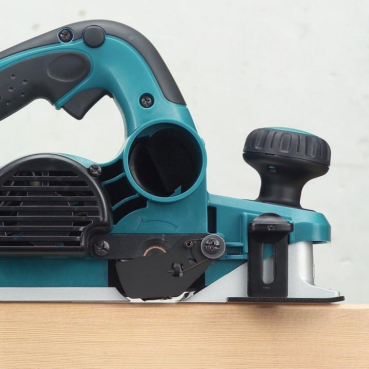 Makita KP0810C, 1050 W, 220