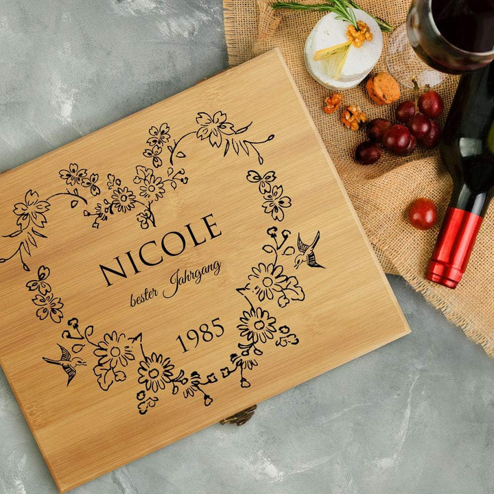 Maverton Weinöffner-Set personalisiert Weinset Sommelier Set - Geschenkbox Holzbox + 8er Weinzubehör