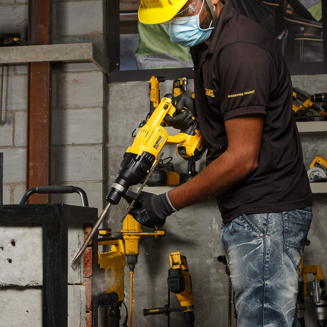 DEWALT SDS Plus XR Akku-Kombihammer (mit Pneumatik-Hammerwerk und bürstenlosem Motor für diverse Boh