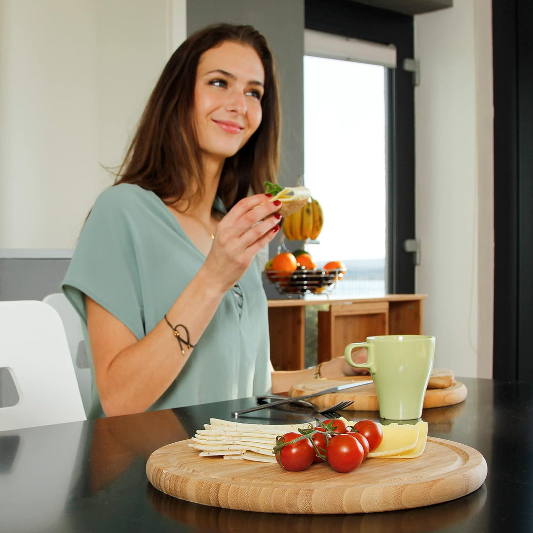 Relaxdays Frühstücksbrettchen rund 4er Set, Bambus, 30 cm, Küchenbrett, pflegeleicht, natürlich, mes