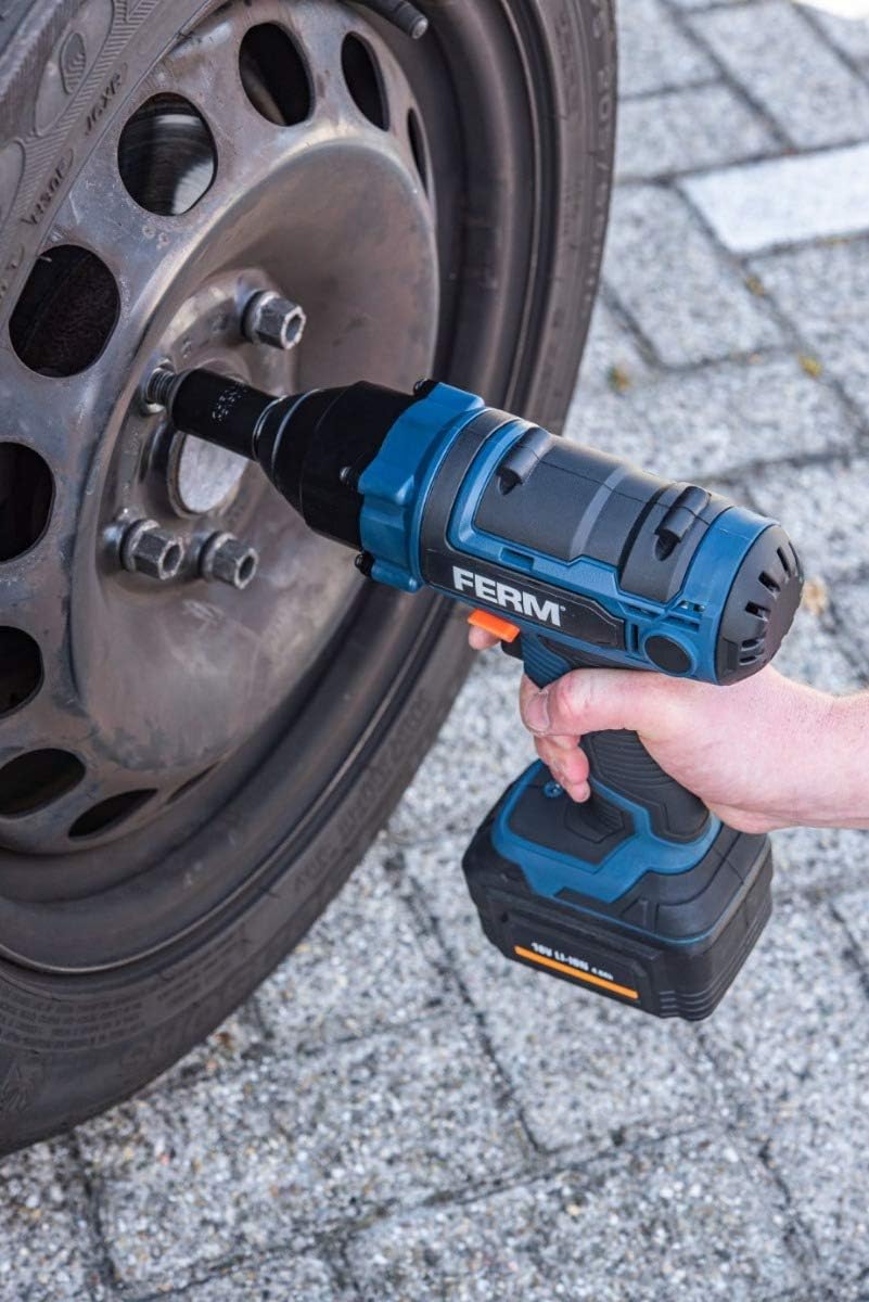 FERM Li-Ion Akku Schlagschrauber - 380Nm - 18V - 4.0Ah - Inkl. 2 Buchse, Ladegerät in einem robuster