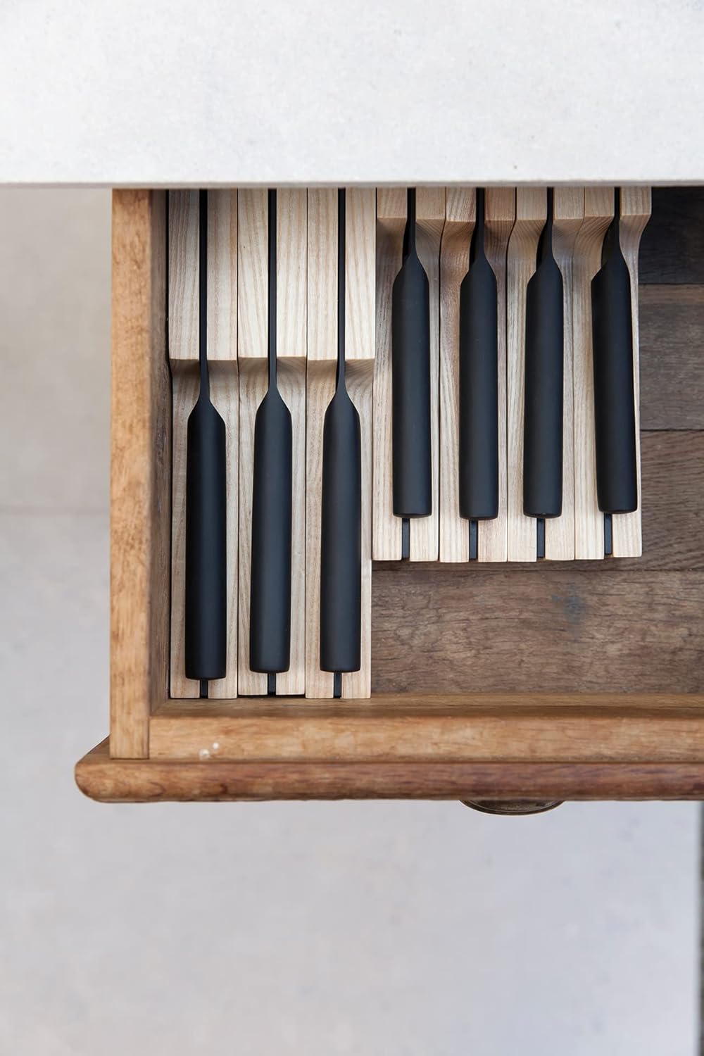 BergHOFF Essentials Santokumesser Kuro 16cm