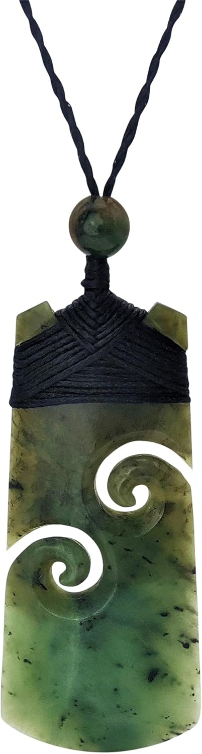 81stgeneration Unisex Geschnitzte Nephrit Jade Grünstein Maori Doppel Koru Toki Anhänger Halskette