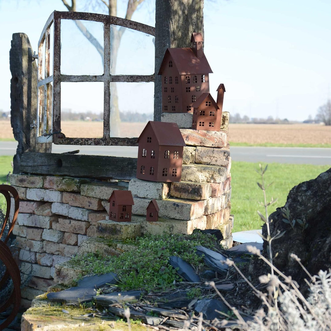 UNUS Deko Häuser 5er Set, Lichthäuser aus Metall für Garten, Terrasse, Balkon oder Zuhause (Rost), R