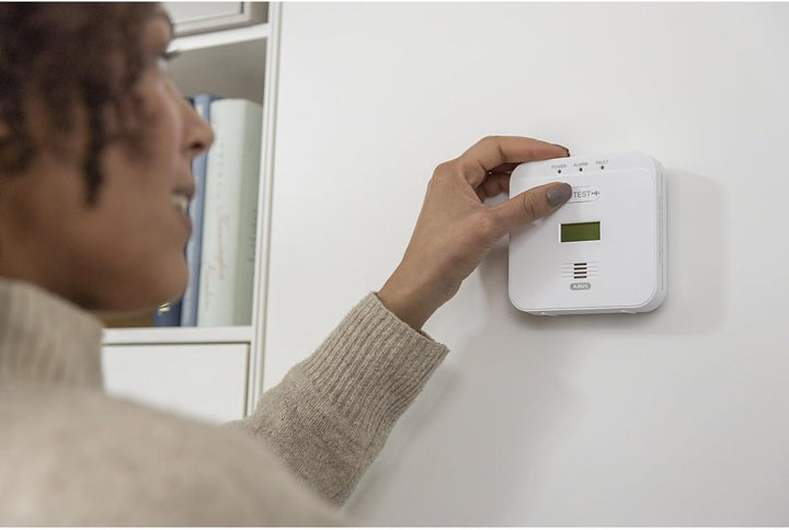 ABUS Kohlenmonoxid-Warnmelder COWM510 - CO-Melder mit 85 dB lautem Alarm, Prüftaste, 10-Jahres-Senso