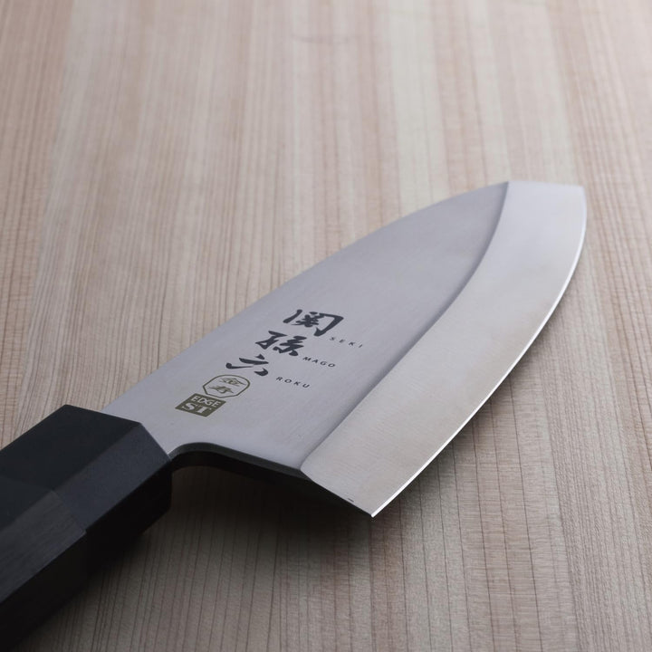 KAI Seki Magoroku Kinju Deba japanisches Kochmesser - Klinge mit 19 cm - Gesamtlänge 32cm - Asiatisc