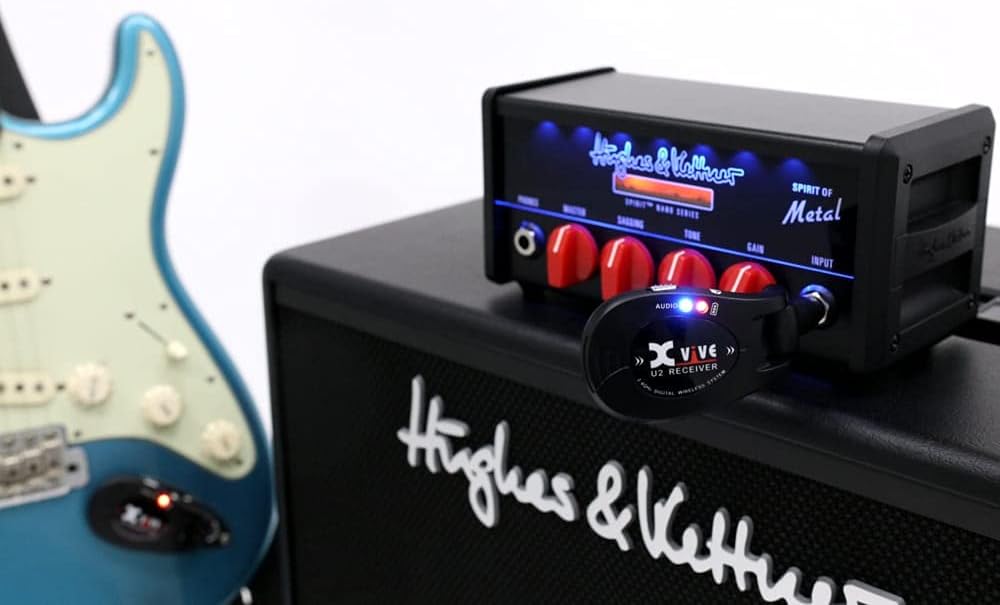 Xvive U2 Wireless Digital Transmitter/Receiver System for Guitar, Bass and Other Instruments, Rechar