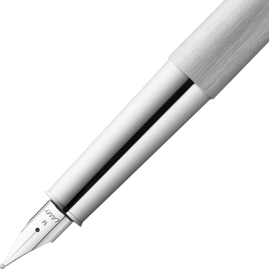 LAMY scala Füllhalter 051 - Füller aus strichmattiertem Edelstahl in der Farbe Silber mit Griffstück