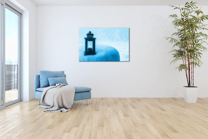 deyoli Laterne im hohen Schnee Format: 80x60 Effekt: Monocrome Blau als Leinwandbild, Motiv fertig g