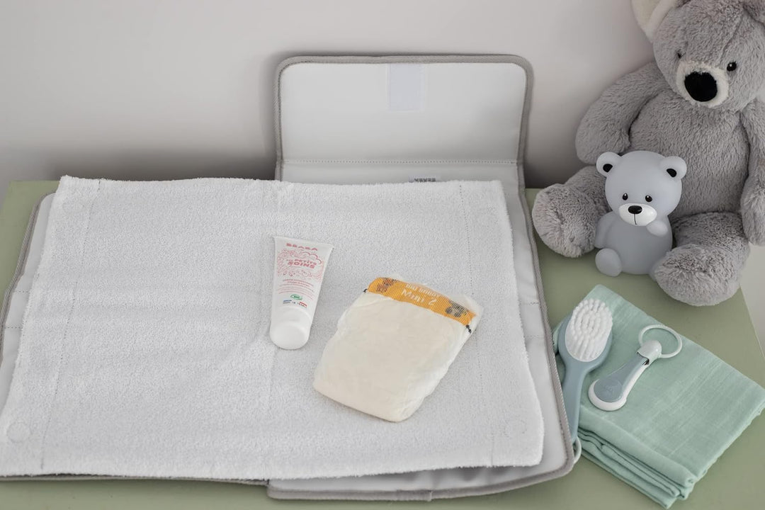 BÉABA, Baby Wickeltasche, Wickelunterlage aus 100% Baumwolle, für unterwegs, mit Fächern für Windeln