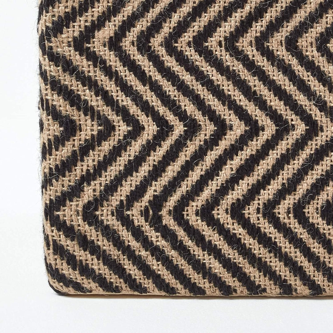 Homescapes Design Sitzwürfel Fusshocker Chevron Herringbone schwarz Creme