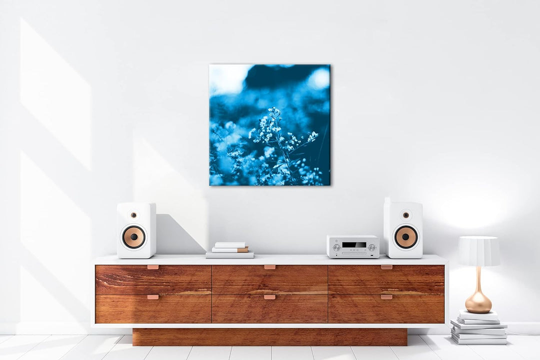 deyoli weisse Wildblumen Format: 70x70 Effekt: Monocrome Blau als Leinwandbild, Motiv fertig gerahmt