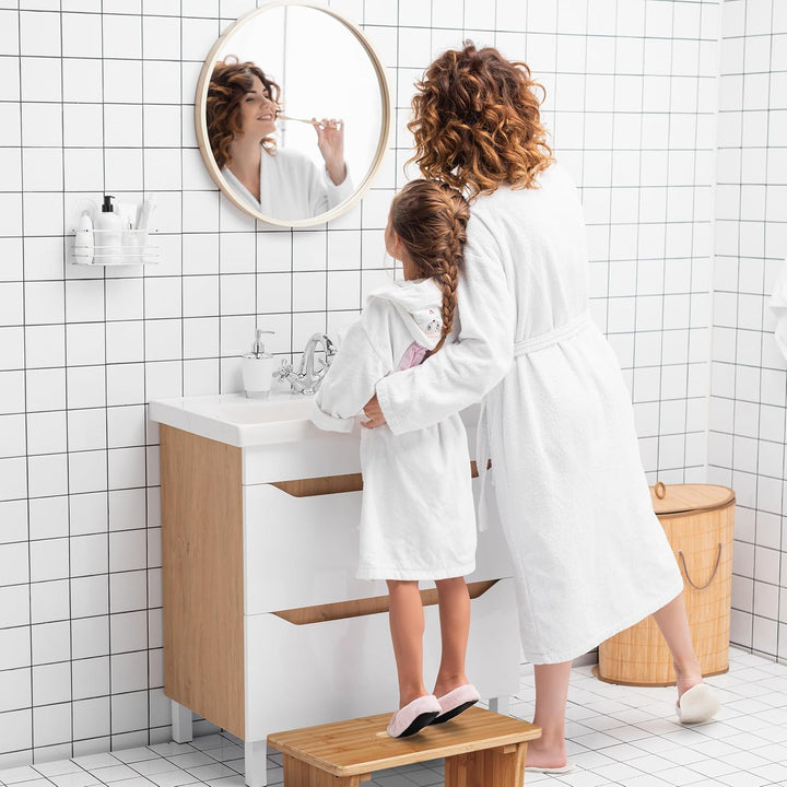 Relaxdays Hocker Bambus, Fussbänkchen, mit Griffaussparung, HBT: 20,5 x 40 x 22 cm, Kleiner Fusshock