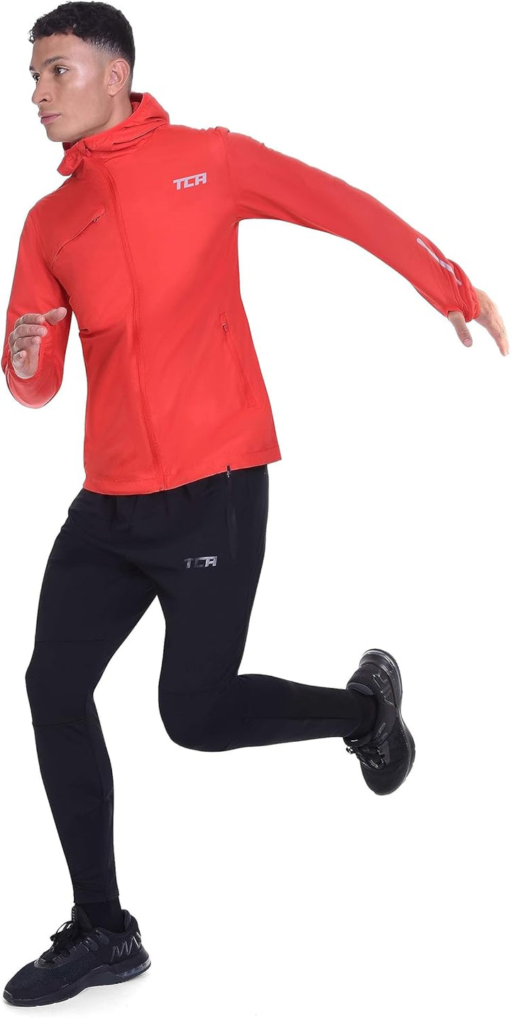 TCA Herren Lauf-Softshelljacke. Reflektierende atmungsaktive Packable-Jacke mit Reissverschlusstasch