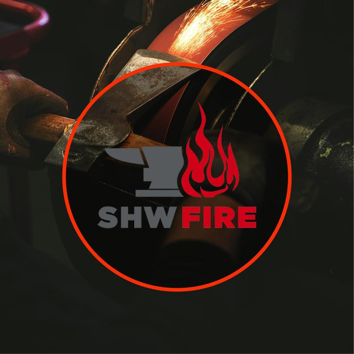 SHW-FIRE Schneeschieber 50cm Breite - Holz Schneeschaufel mit 150cm Ovalstiel und Schutzkante