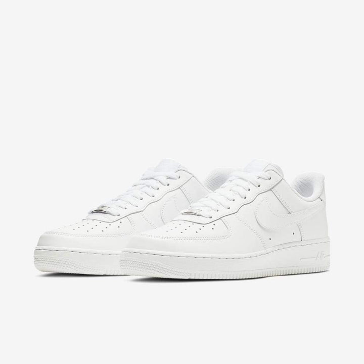 Nike Herren Shape Swoosh W/Large Sport-BH 38.5 EU Weiss, 38.5 EU Weiss