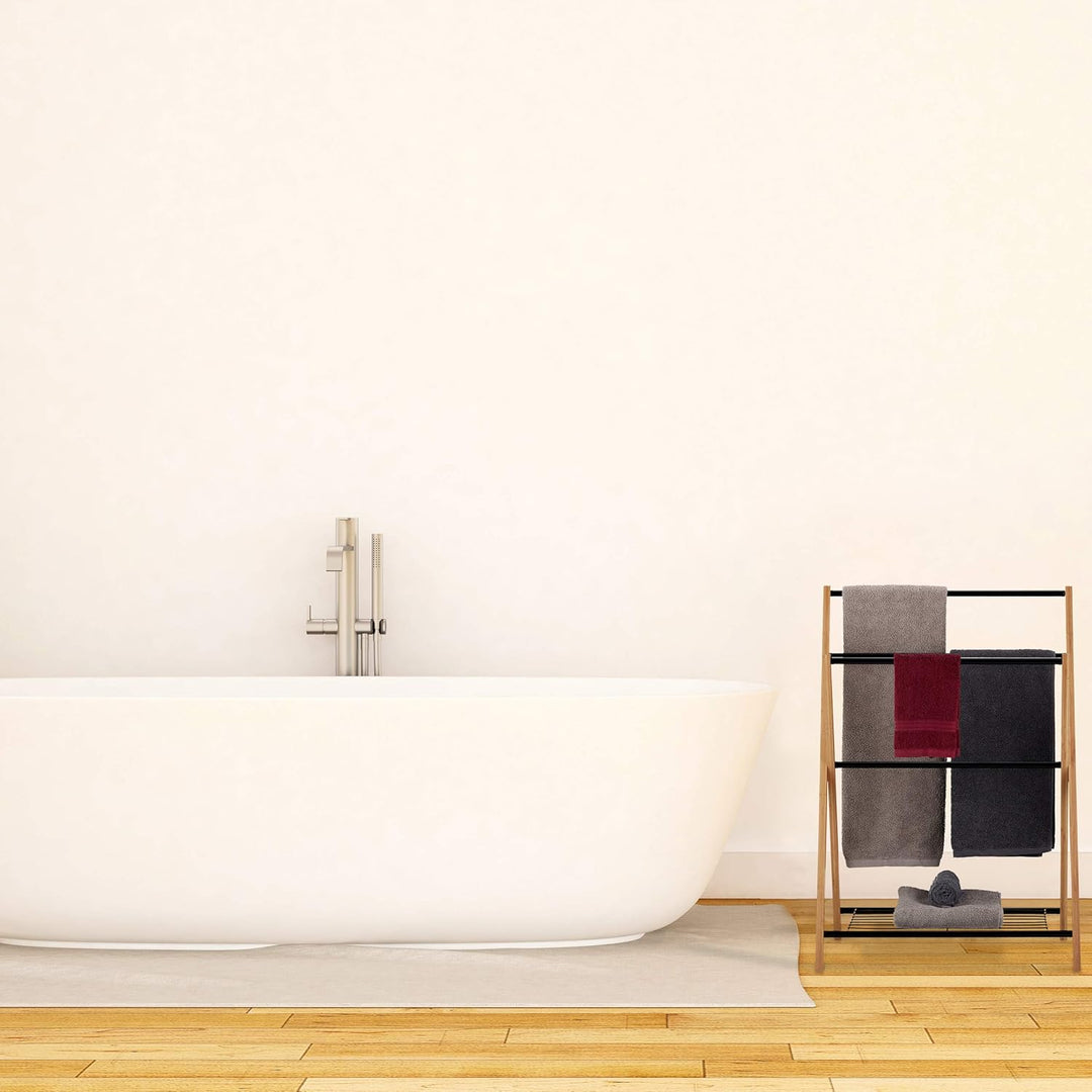 Relaxdays Handtuchhalter stehend, 4 Handtuchstangen, Badablage, Metall, Bambus, HBT 87 x 60,5 x 37,5