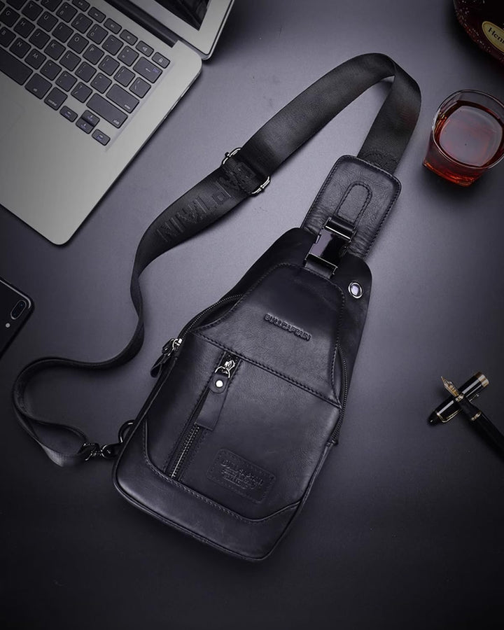 LOONGYOON Herrenbrusttasche aus Leder Umhängetasche mit Kopfhöreröffnung Studie über Sportreisen Mul