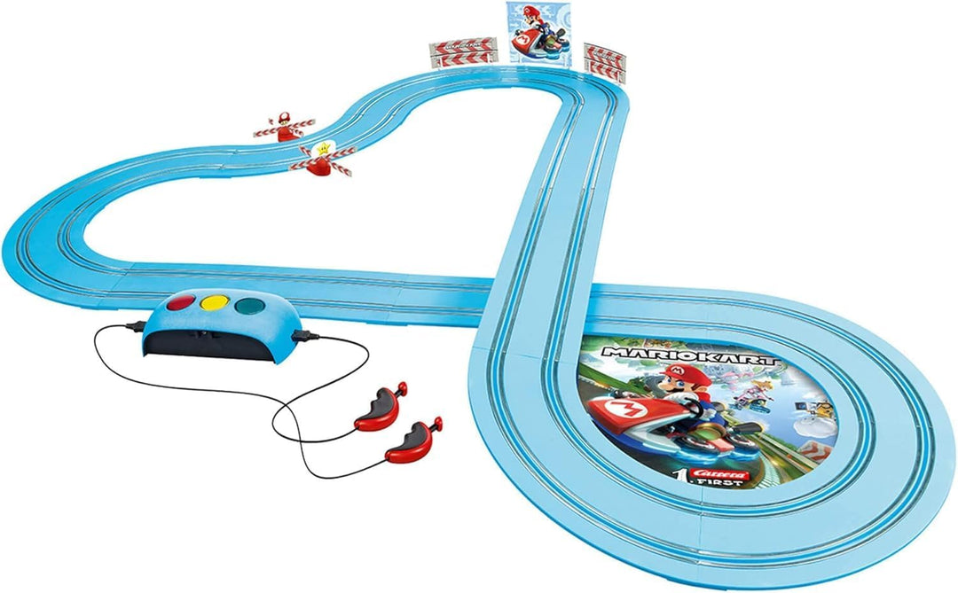 Carrera FIRST Mario Kart™ - Royal Raceway Autorennbahn für Kinder ab 3 Jahren | 2,4m Rennstrecke mit
