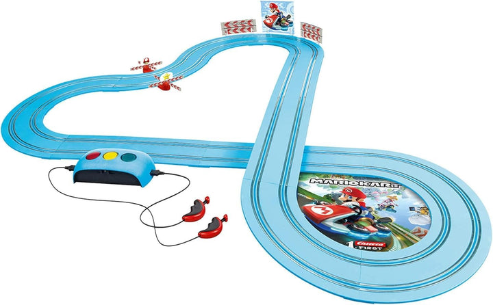 Carrera FIRST Mario Kart™ - Royal Raceway Autorennbahn für Kinder ab 3 Jahren | 2,4m Rennstrecke mit