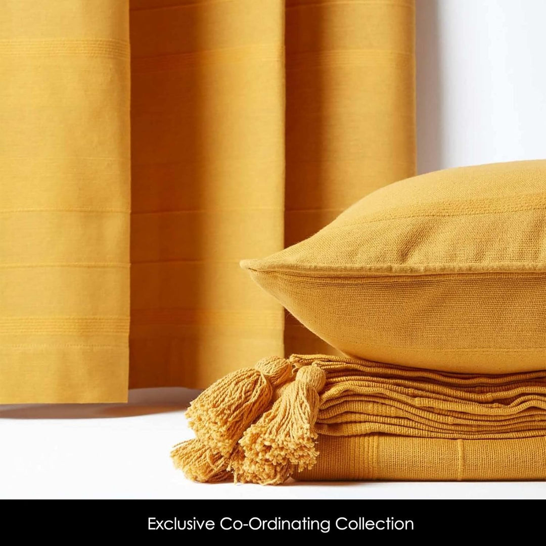 Homescapes handgewebter Vorhang Rajput im 2er Set in senfgelb, 167 x 182 cm (Breite x Länge), Ösenvo