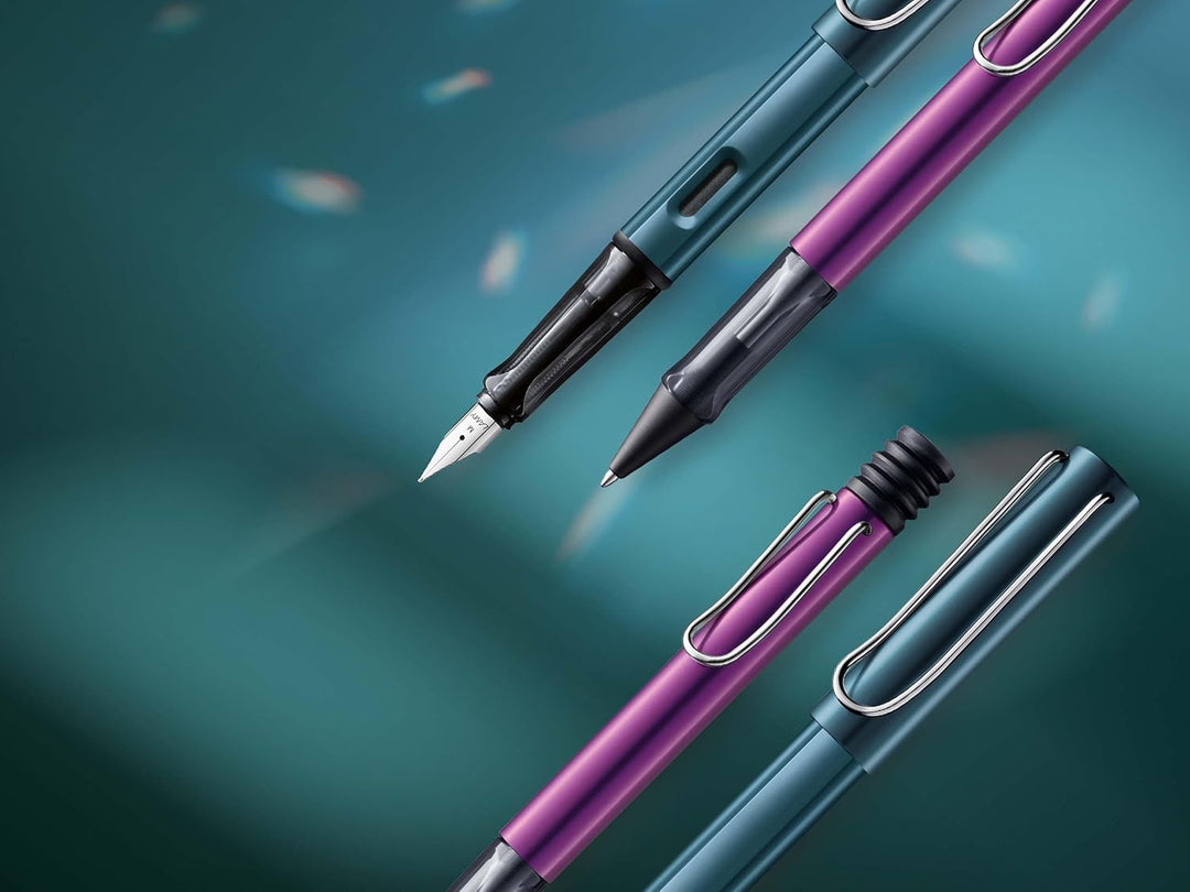 LAMY AL-star Füllhalter 029 – Füller aus Aluminium in der Farbe Dunkelviolett mit transparentem Grif