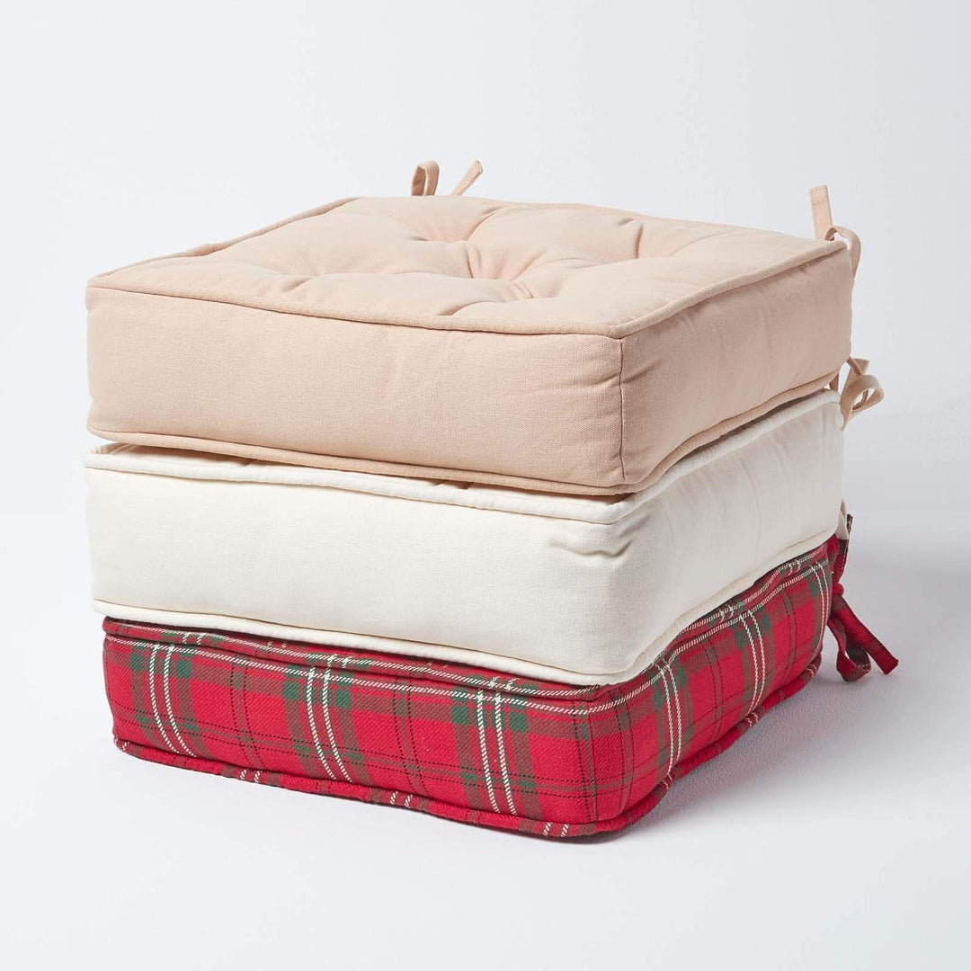 Homescapes gepolstertes Sitzkissen 40 x 40 cm, rot-grün Kariertes Stuhlkissen mit Bändern, 10 cm hoh