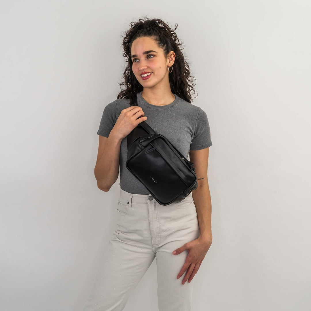 Expatrié Bauchtasche Damen Schwarz - Justine - Brusttasche für Reise, Festival & Sport - Stylische B