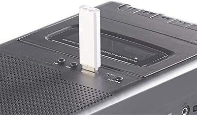 auvisio Kassettenrekorder: Mobiler Kassettenspieler & USB-Digitalisierer, Lautsprecher & Mikrofon (K