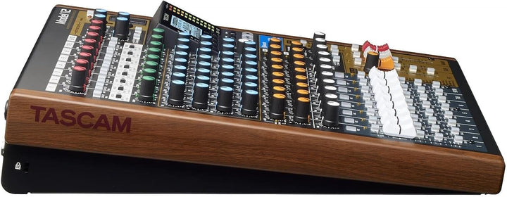 Tascam Model 12 - Mischer | Interface |  Recorder | Controller - 10-Kanal-Digital-Mischpult mit eing