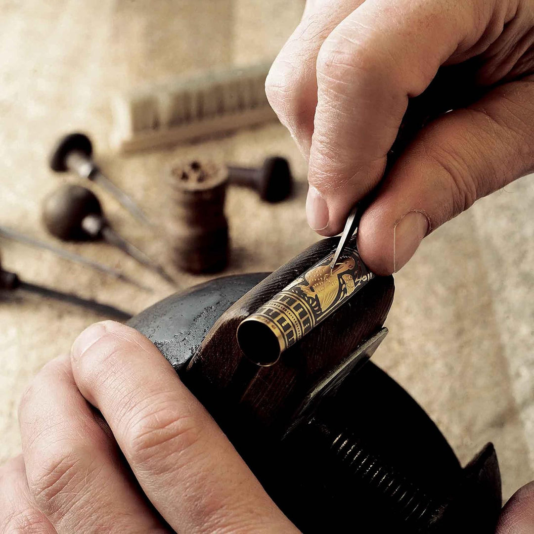 Pelikan Füllhalter Toledo 700, Schwarz, Feder EF (extra-fein), hochwertiger Kolbenfüller im Geschenk