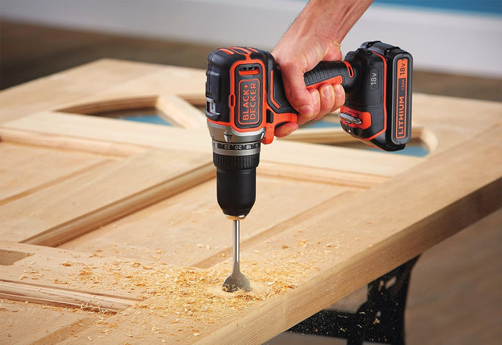 Black+Decker Akku-Bohrschrauber, Bohrmaschine (18 V 1.5Ah, bürstenloses 2-Gang-Getriebe, LED-Arbeits