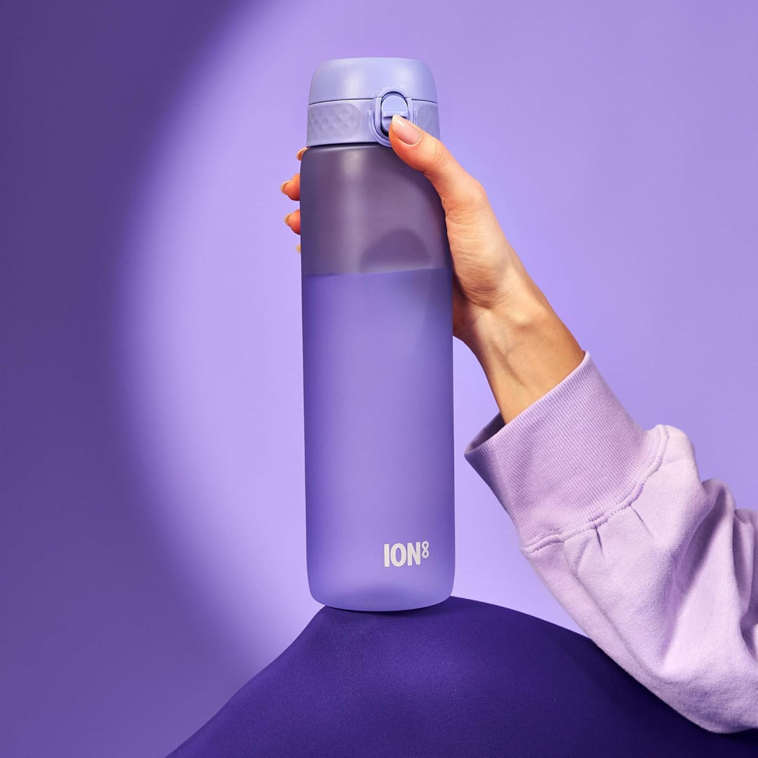 Ion8 1 Liter Trinkflasche, 1000ml, Auslaufsicher, Einhandöffnung, Sichere Verriegelung, Spülmaschine
