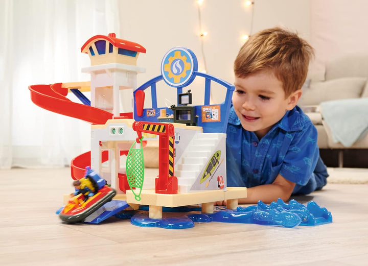 Simba 109252518 - Feuerwehrmann Sam Neue Wasserwacht, mit Sound, mit Landeplatz für Helikopter, Wall