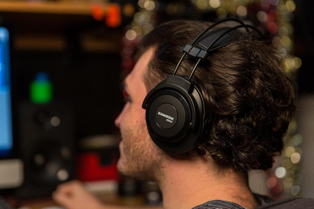 Samson SR880 Studio-Kopfhörer mit geschlossener Rückseite