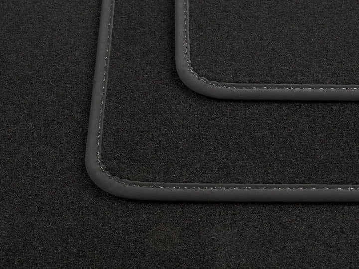 Kovvar Fussmatten passend für Mercedes Vito 110 | 1996-1999 | Ausführung: | 1-teilig | Material: Com