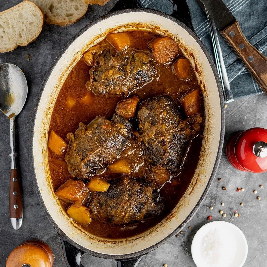 BBQ-Toro Gusseisen Cocotte | 4,3 Liter | schwarz, oval | Emaillierter Gusseisen Bräter mit Deckel |